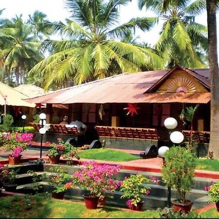 Hôtel Kerala Bamboo House à Varkala Extérieur photo