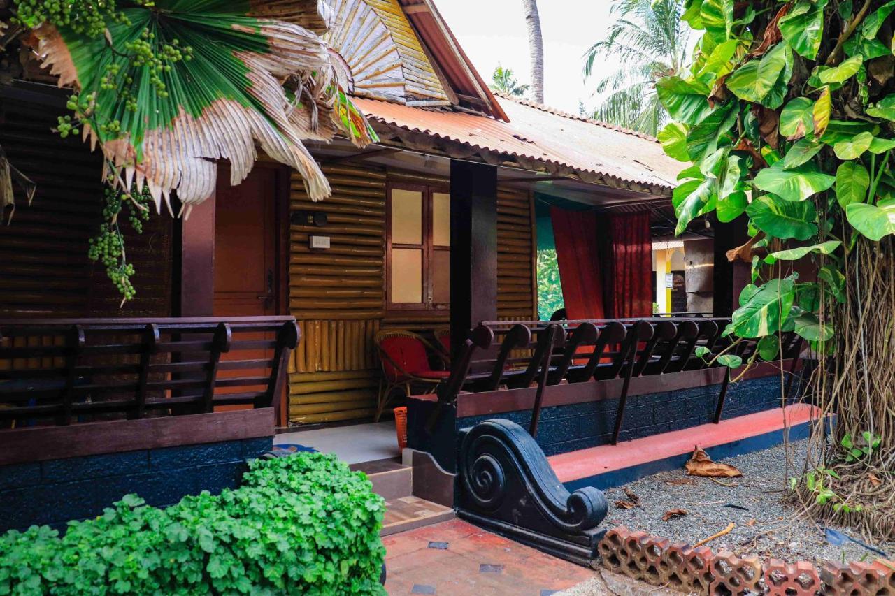 Hôtel Kerala Bamboo House à Varkala Extérieur photo