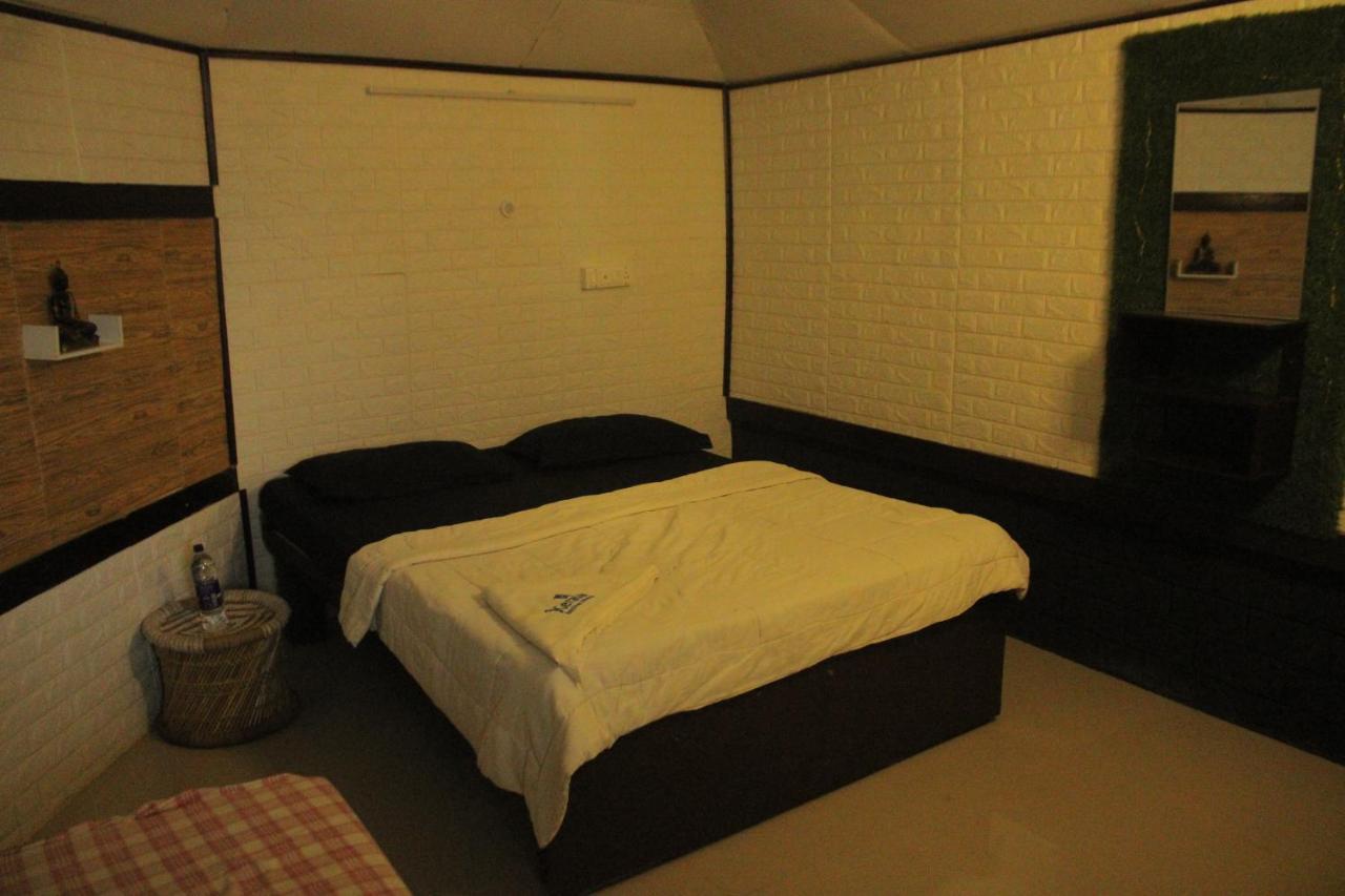 Hôtel Kerala Bamboo House à Varkala Extérieur photo