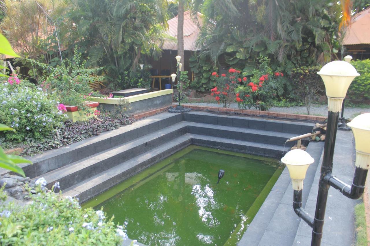 Hôtel Kerala Bamboo House à Varkala Extérieur photo